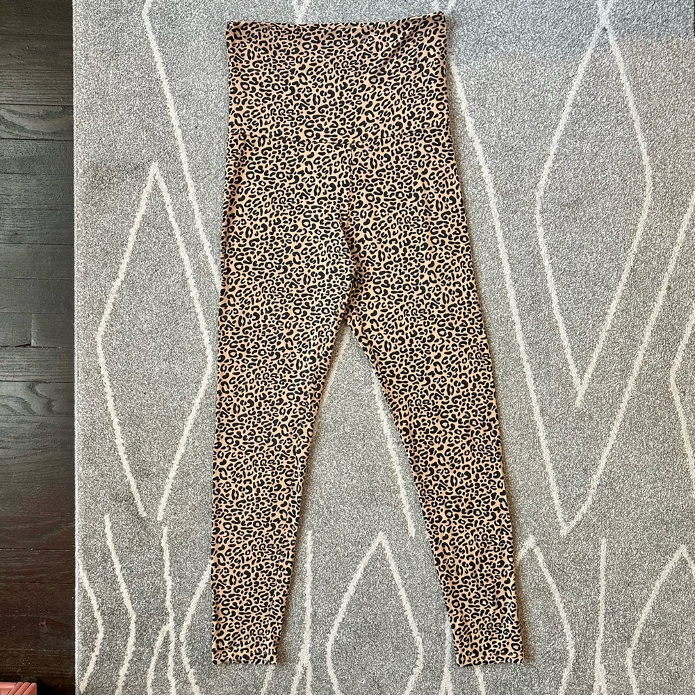 Storq Signature Maternity Leggings in Tan and Black Leopard Print